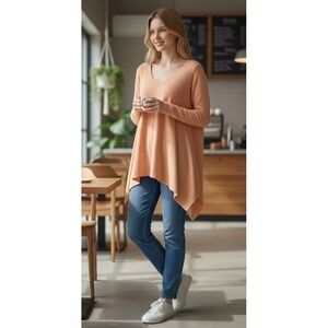 OZOC Sweater Size 38/Medium Peach Scoop Neck Long Sleeve Sharkbite Hem